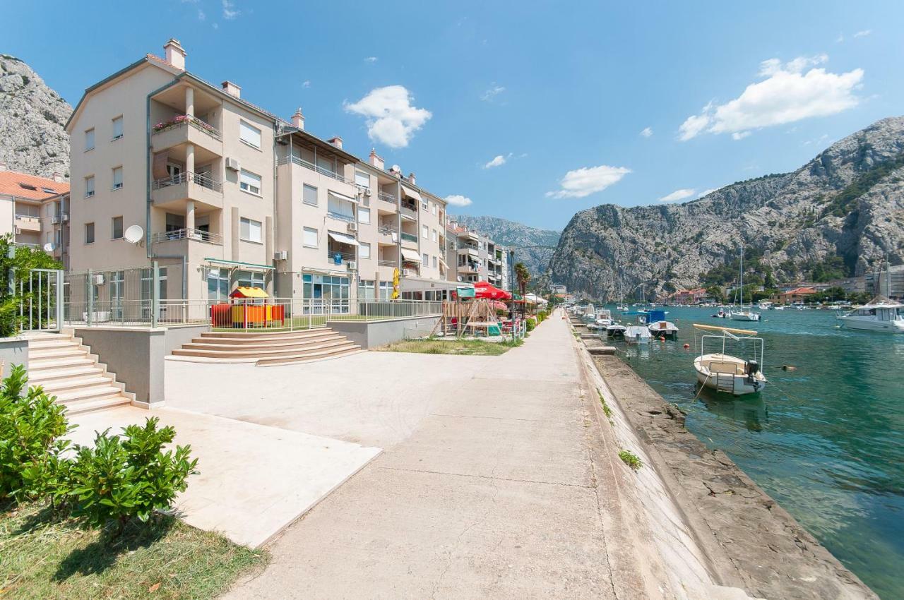 Modern New Flat Next To River Cetina Omiš Exterior foto